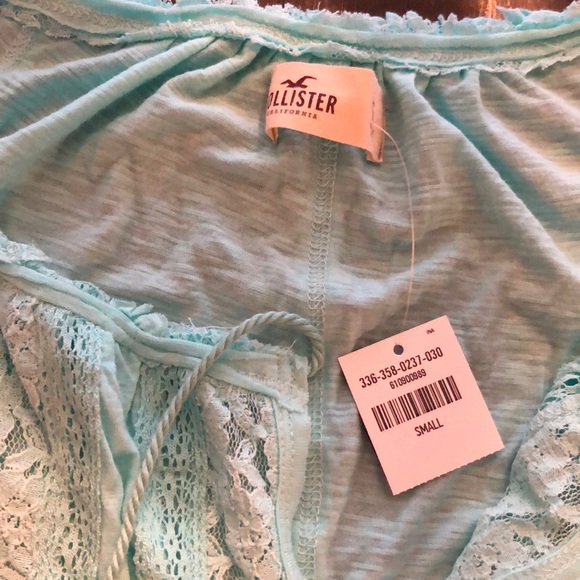 Hollister shirt - Picture 2 of 4